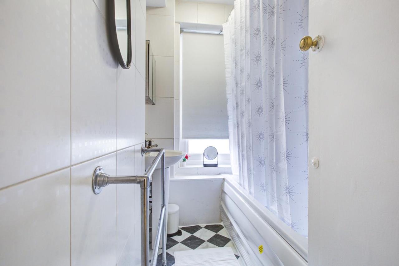 Evelyn Beautiful 2 Bedroom Apartment Londra Esterno foto